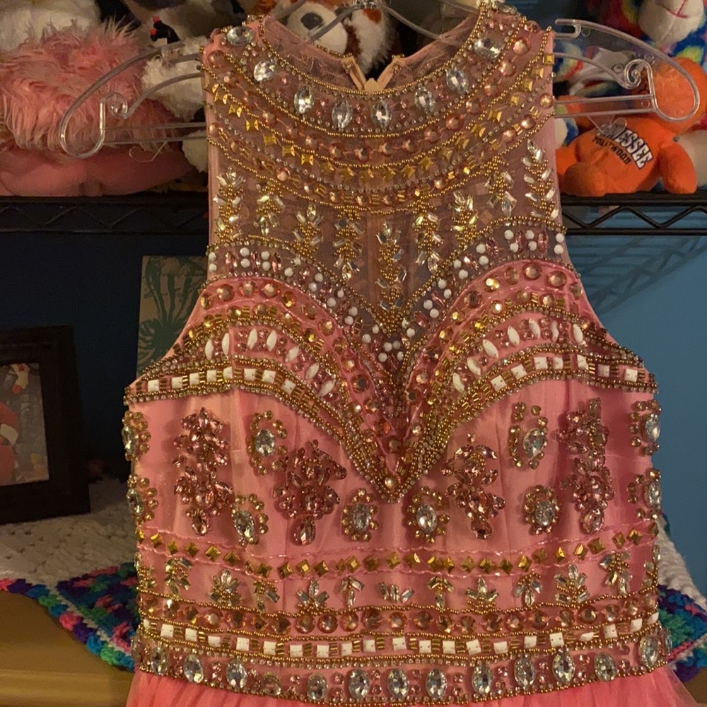 Prom dress - Picture 2 of 11